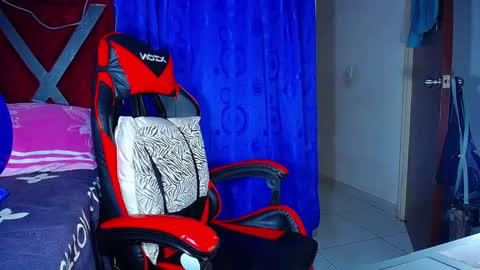 danisabrownn online show from March 5, 2:26 pm