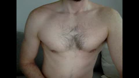 Snapshot of danishguysdicks chatting on February 21, 7:34 am Buzzy online show from February 21, 7:34 am