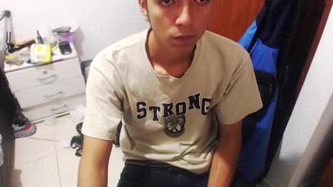 Darwin Daniel Segura Parra online show from March 21, 8:19 am