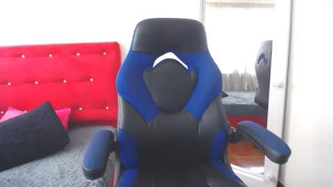 danna martinez33 online show from October 31, 6:30 pm