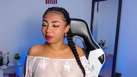 Snapshot of danna_schmidt23 chatting on March 11, 7:14 am Danna online show from March 11, 7:14 am