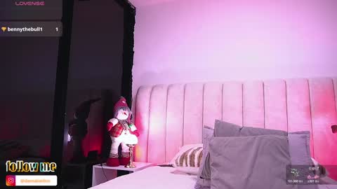 Danna Berlin  online show from November 6, 7:39 pm