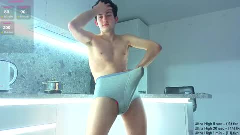 danny__magic online show from December 21, 1:39 pm