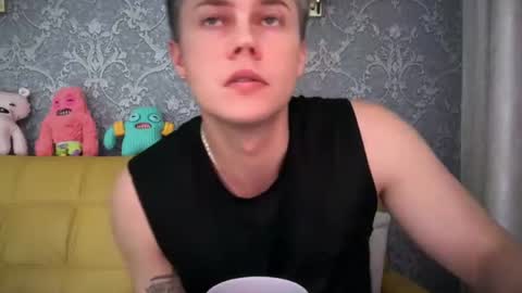 danny online show from August 6, 12:25 pm