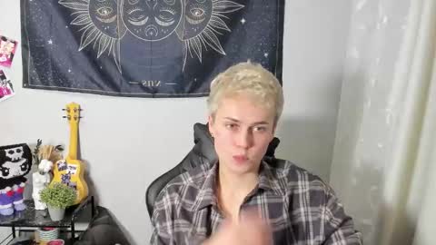 danny online show from November 9, 6:10 pm