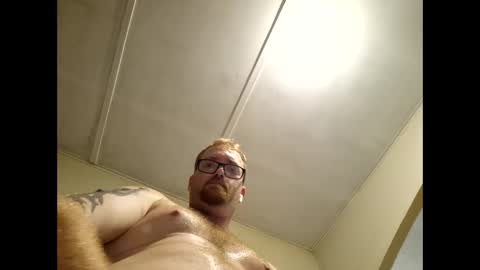 Snapshot of dannyboyyoursextoy chatting on February 2, 3:43 am dannyboyyoursextoy online show from February 2, 3:43 am