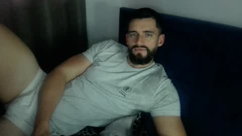 Snapshot of dannyk1990 chatting on December 17, 8:56 am Naughtystr8D online show from December 17, 8:56 am