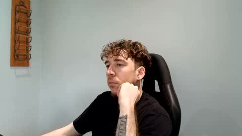 Snapshot of dannythreeyway chatting on September 9, 6:19 pm DannyThreeWay online show from September 9, 6:19 pm