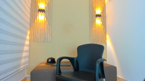 dante_armstrong online show from November 20, 4:22 am