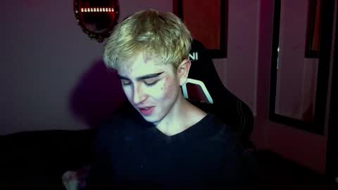 danteobscuro online show from December 2, 11:14 pm