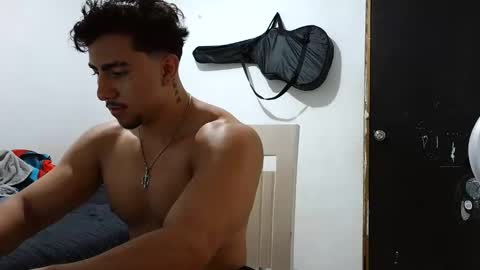 Dante Vicius online show from October 31, 5:52 am