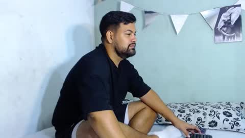 dantevitorio 873 online show from December 16, 11:27 am