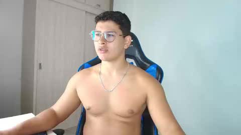 Dantraxx online show from December 11, 11:00 pm