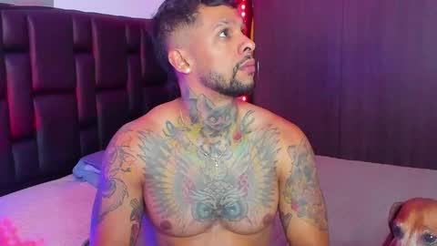 Snapshot of danyfitguy_ chatting on October 18, 1:10 am danyfitguy_ online show from October 18, 1:10 am