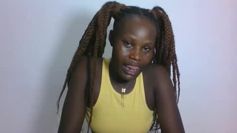 ESTHER online show from March 3, 4:03 pm