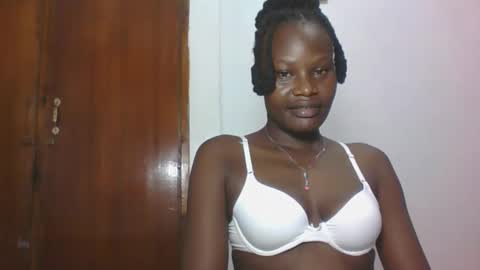 ESTHER online show from October 26, 5:45 pm