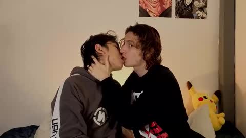 darcy_and_stolas online show from November 1, 6:01 am