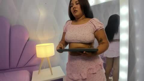   online show from March 6, 11:42 am