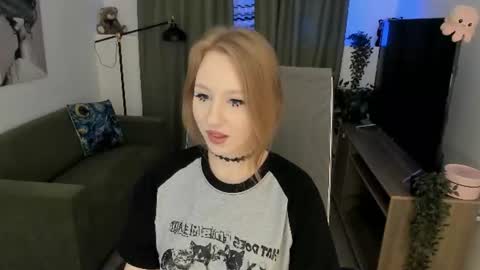 Daria Tate online show from June 26, 9:59 am