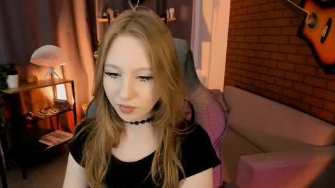 Daria Tate online show from April 2, 8:54 am