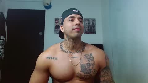 Darius Phoenix  online show from October 10, 9:52 pm