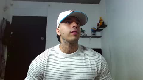 Darius Phoenix  online show from December 1, 10:19 pm