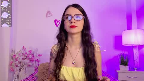 dark_angell77 online show from April 8, 11:13 am