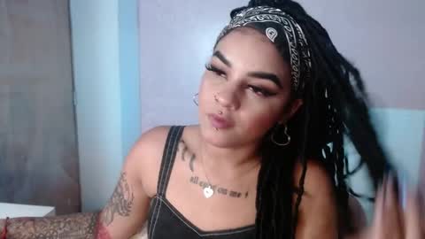 dark_flama online show from March 23, 10:59 pm