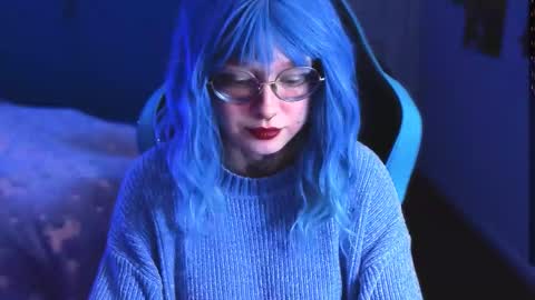 Lucious Foijieh online show from February 15, 4:49 pm