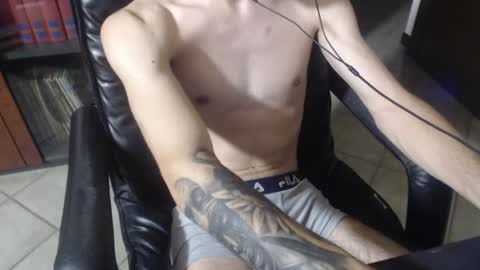 darkitalianguy online show from July 15, 10:03 pm