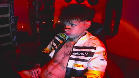   online show from November 5, 7:21 am