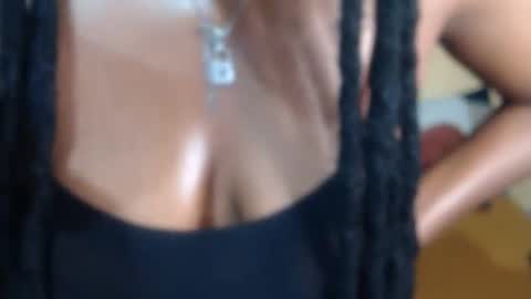 Darksultryxx30 online show from May 4, 4:52 am