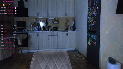 Darlina online show from April 24, 4:42 pm