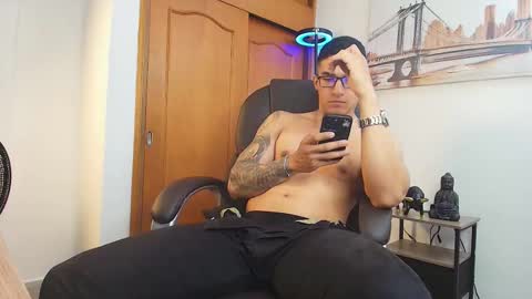 Dash online show from March 5, 2:15 pm