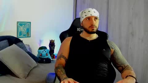 DAVE MAX online show from November 15, 3:46 pm