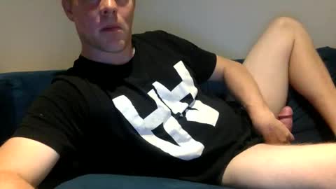 daveb709709709 online show from September 16, 2:02 am