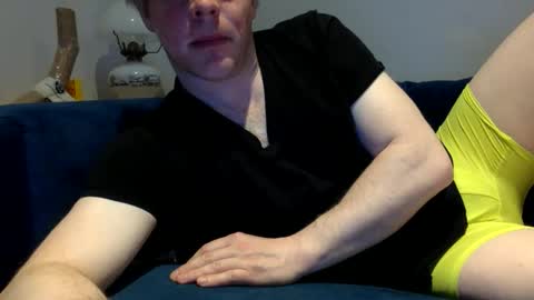 daveb709709709 online show from May 16, 2:52 am