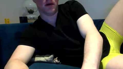 daveb709709709 online show from May 15, 2:20 am