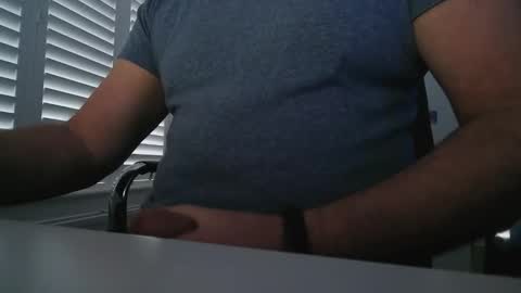 davesu12345 online show from February 12, 7:45 am