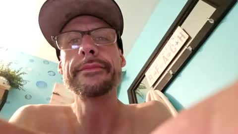 david1982yesyes online show from June 13, 5:45 pm