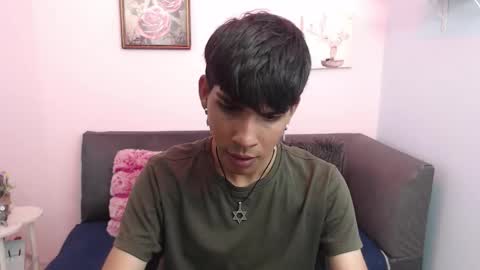Snapshot of david_925_ chatting on September 24, 4:19 am David online show from September 24, 4:19 am