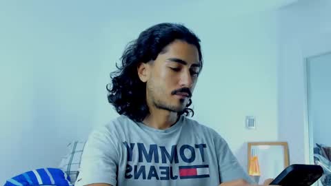 Snapshot of david_johnson372 chatting on October 7, 12:28 am Hey im David that loves to explore and speak their fantasies. Very open talktative and nice. Feel free to chat with me online show from October 7, 12:28 am