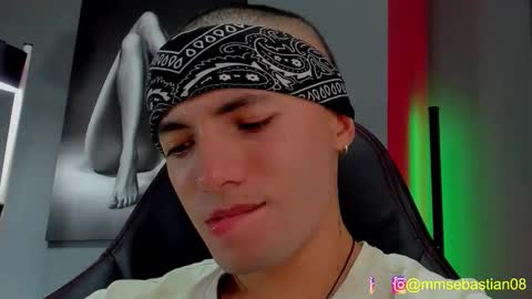 David Jons online show from November 23, 8:29 pm