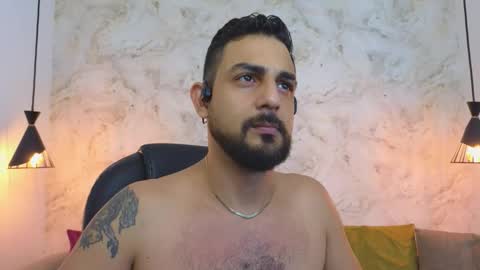 Snapshot of david_oliveira chatting on October 23, 1:01 pm JF oliveira online show from October 23, 1:01 pm