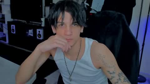 davis online show from April 22, 5:31 pm