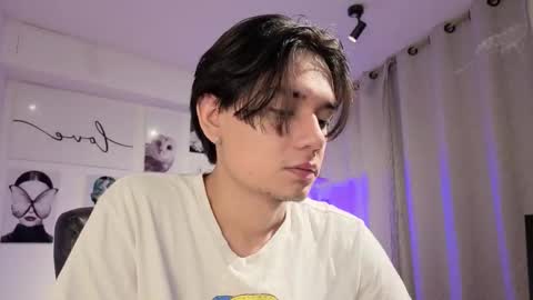 davoxer online show from February 26, 3:43 am