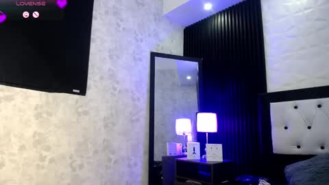 Dayana online show from February 25, 5:30 pm