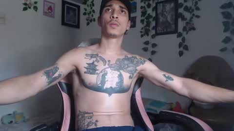 dazzayy online show from December 22, 8:36 pm