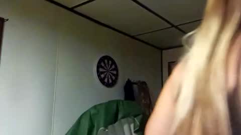 dbossxtina online show from November 11, 6:37 am