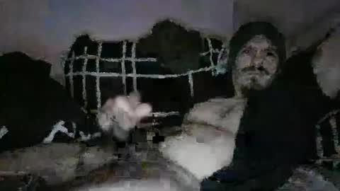 dcredhood online show from September 12, 12:18 pm